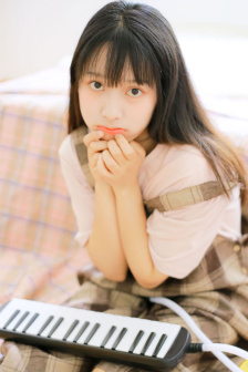大龟慢慢挺进女友闺蜜的体内视频